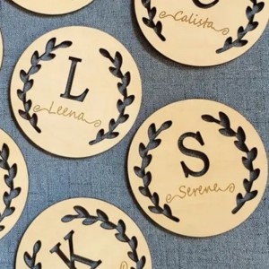 Laser snidad skuret träplywoodcirkeldekorativ bit